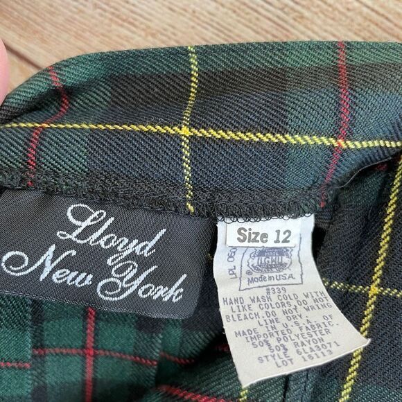 VINTAGE 60-70’s PLEATED PLAID SKIRT AND VEST - Picture 11 of 13